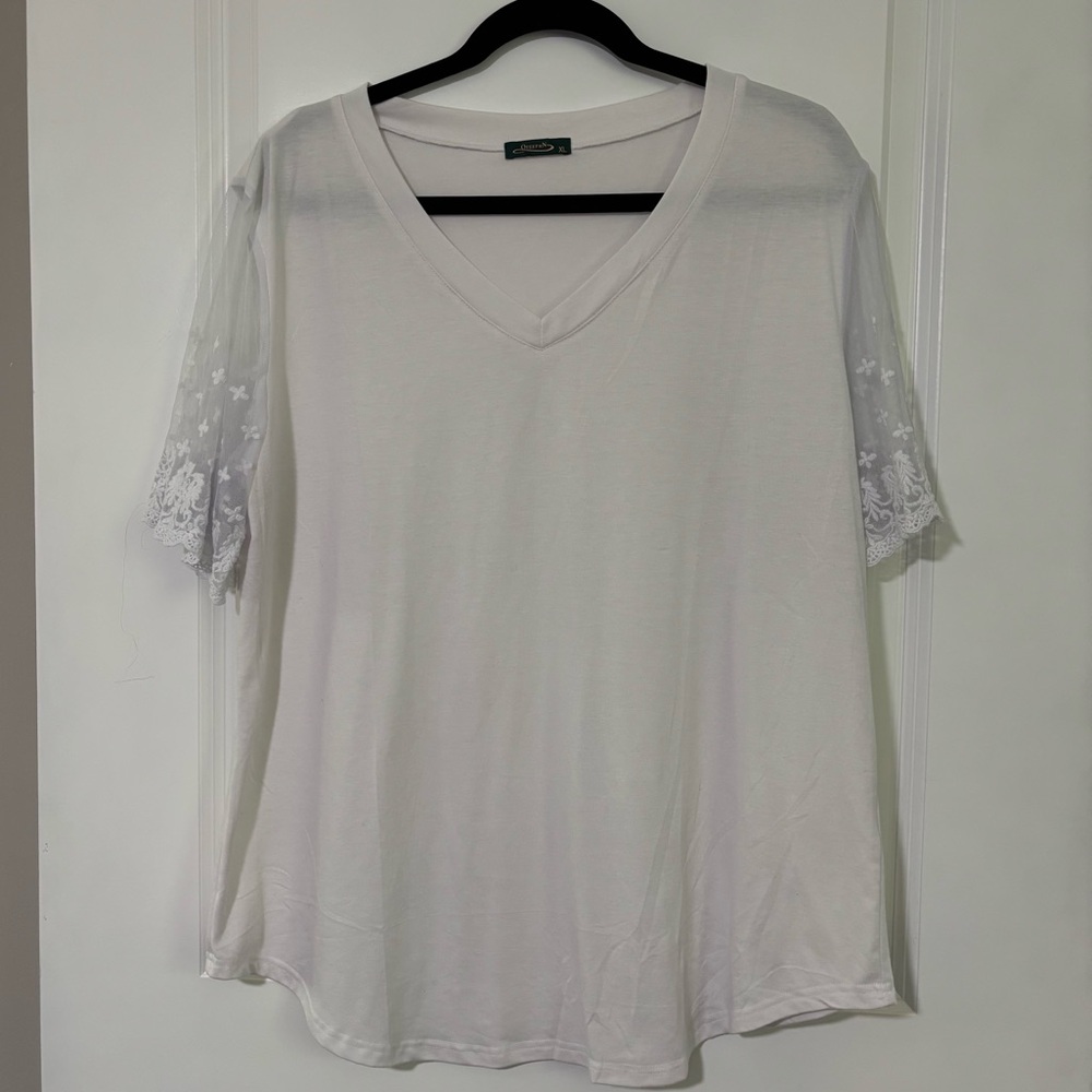 Elegant White Lace Sleeve Top - XL